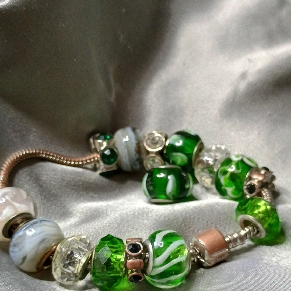 Elegant Green and Silver ( 925) Beaded Bracelet Made In Italy